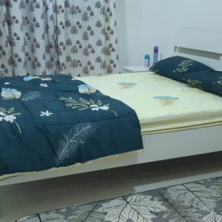 Debayu Homestay With Free Parking At Setia Alam Shah Alam Extérieur photo